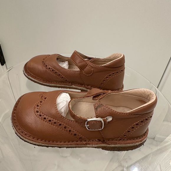 Odile Tan Leather Mar Janes with Buckle closure. Size 26. In very good condition - Picture 2 of 10